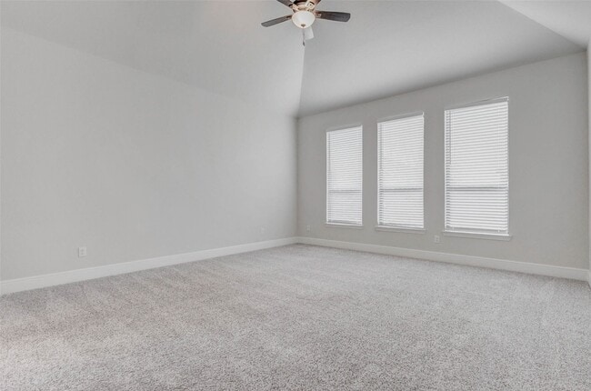 Building Photo - 30627 S Creek Way