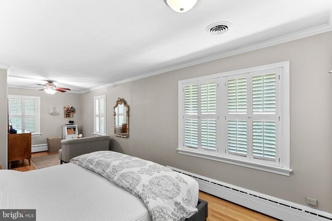 Building Photo - 521 S. Nursery Ave.