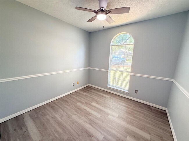 Building Photo - 740 Copperfield Dr W