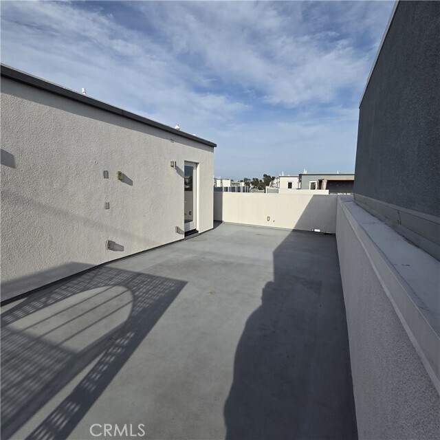 Building Photo - 121 Placemark