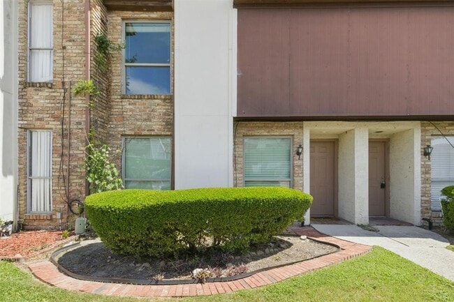 Primary Photo - 17230 Imperial Valley Dr