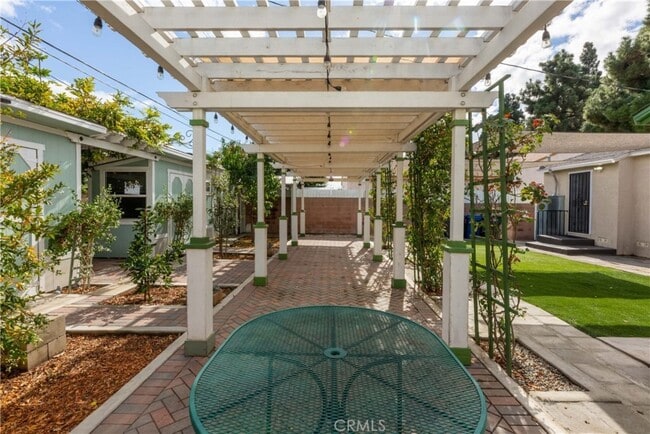 Building Photo - 5634 Oliva Ave