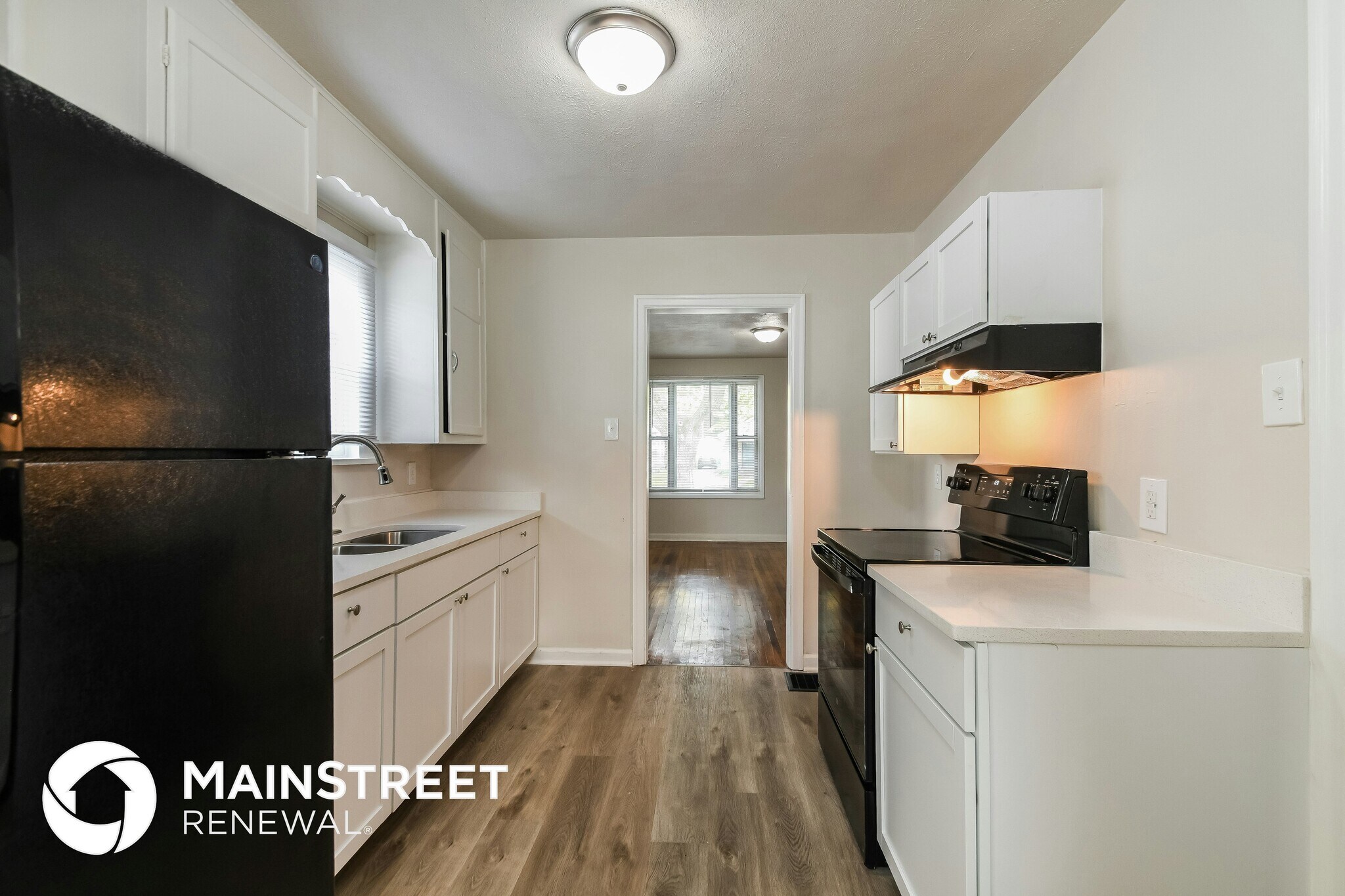 Building Photo - 1934 N Bosart Ave