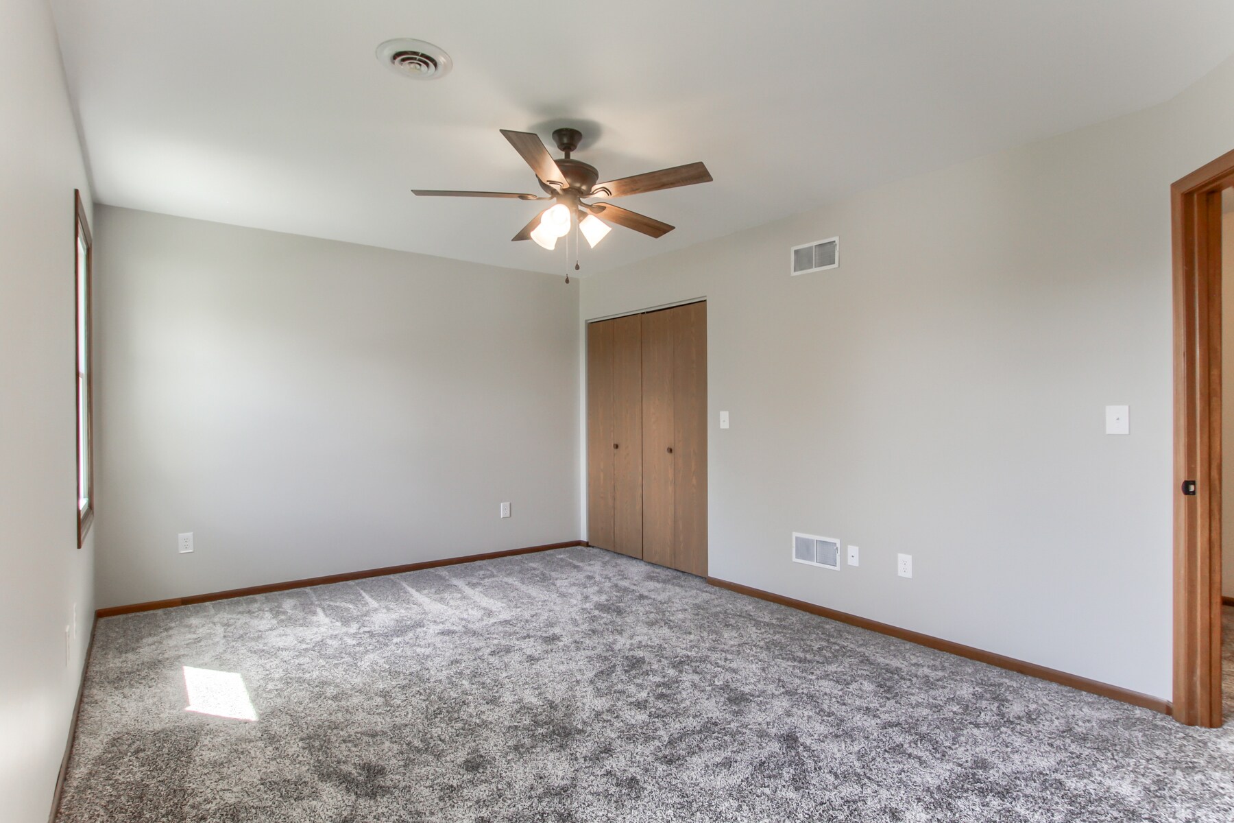 Building Photo - 1007 Northfield Dr