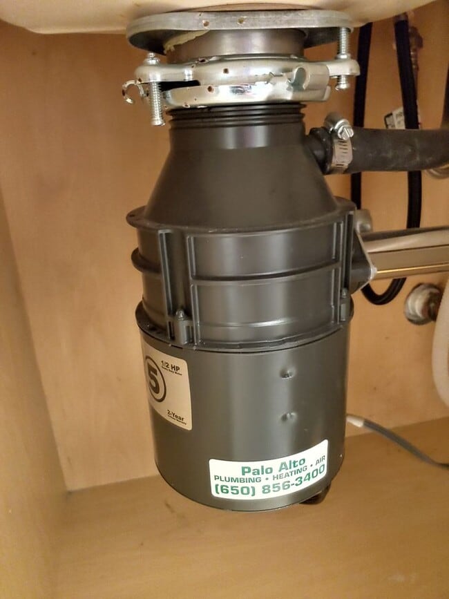 Building Photo - Gorgeous Spacious TownHome in Downtown Mou...