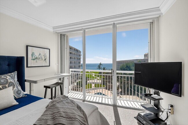 Building Photo - 2780 S Ocean Blvd