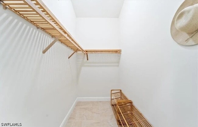 Building Photo - 732 7th Ave N