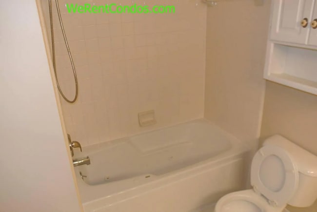 Building Photo - 301 Daniel Ave