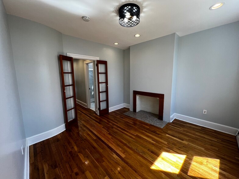 Second Bedroom 2 - 21 Sherman Pl