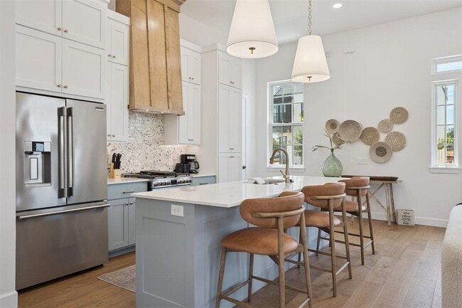 Building Photo - 18817 Selah Wy