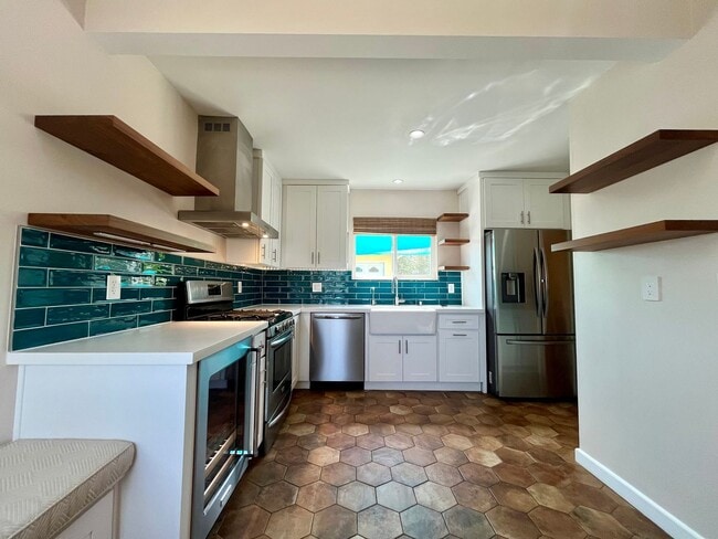 Building Photo - VISTA DEL ORO  3 BEDROOM HOUSE