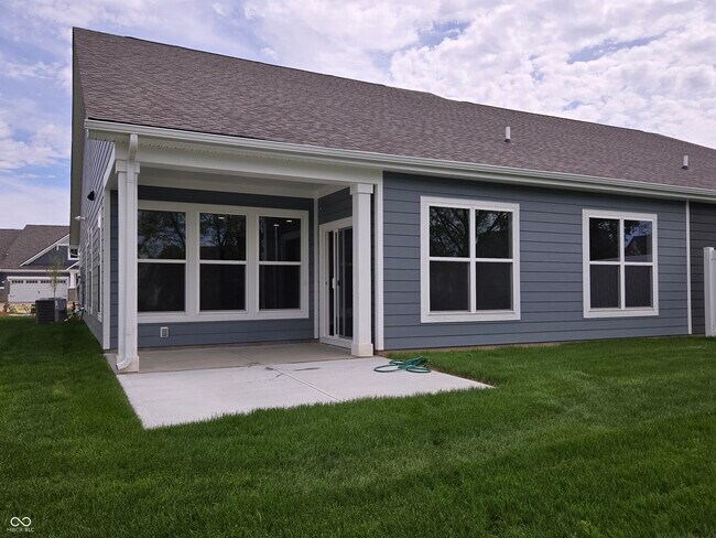 Building Photo - 16819 Cattle Holw Ln