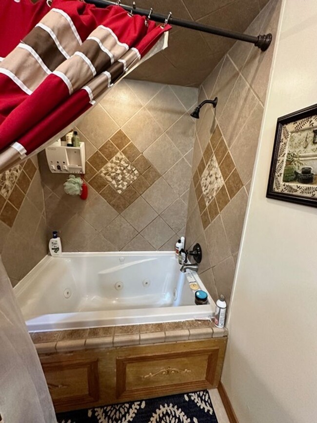 Building Photo - 5 Bedroom 2 1/2 Bath Home w/ Wrap Around P...