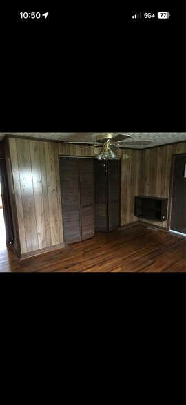 Building Photo - 799 S Franklin St