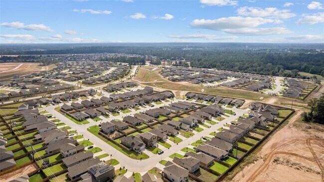 Building Photo - 335 Cumberland Forest Dr
