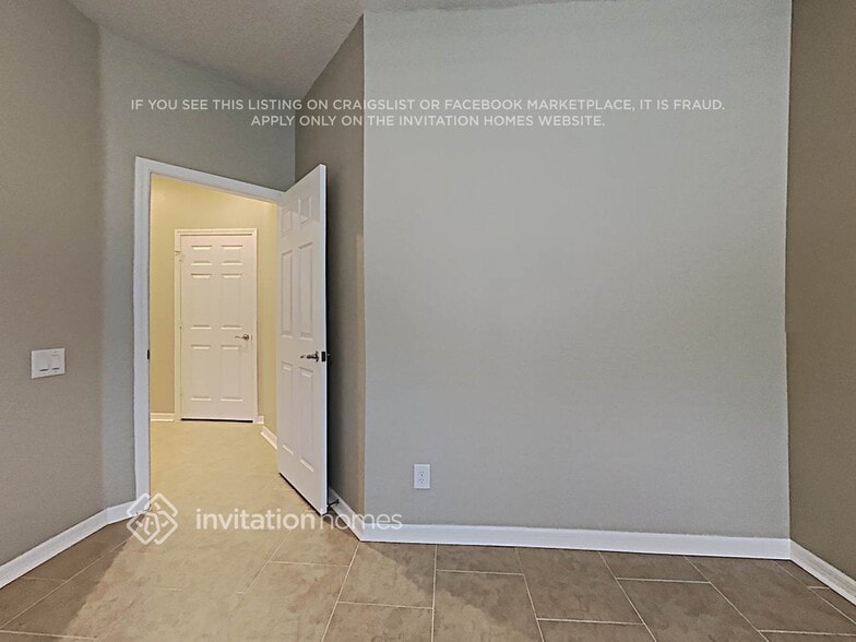 Building Photo - 2235 Landside Dr