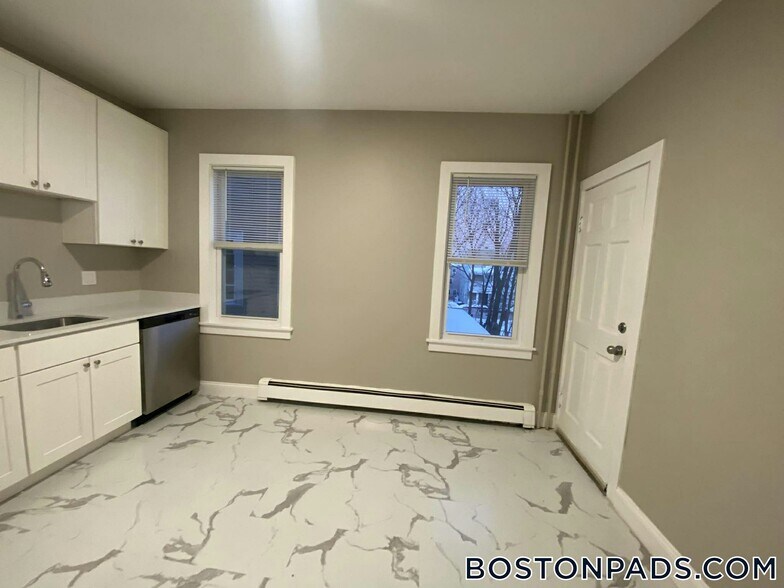 Building Photo - 1238 Blue Hill Ave