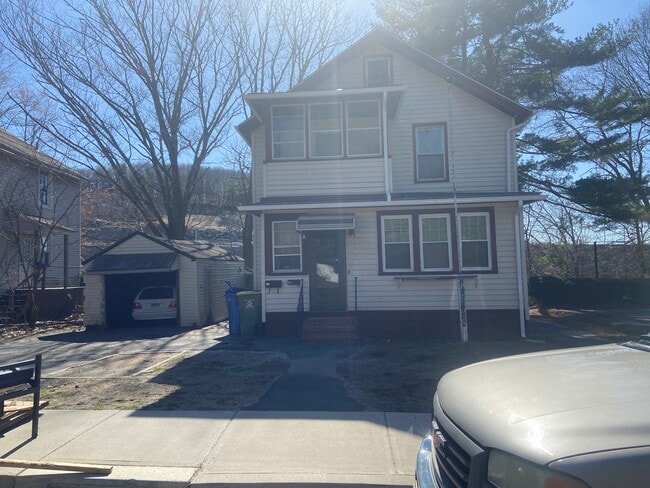 Building Photo - 256 Plank Rd