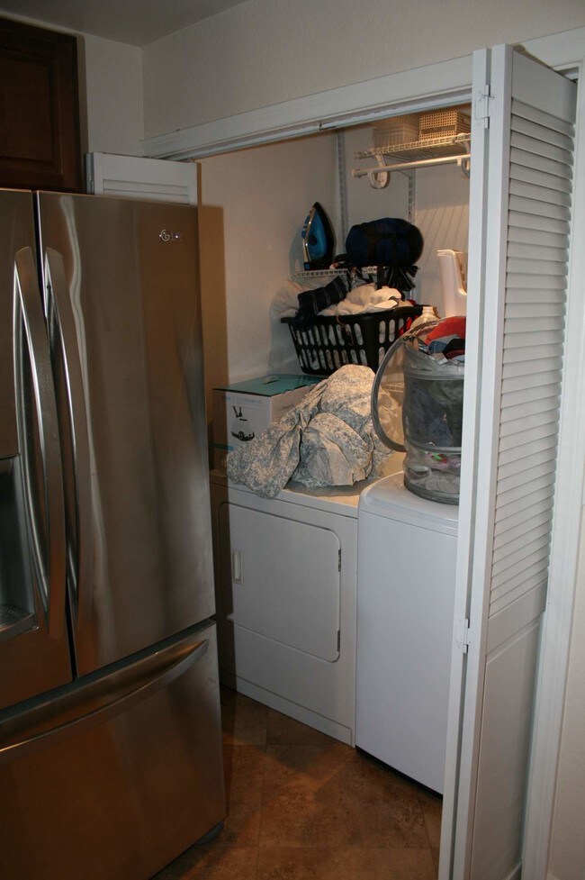 Building Photo - 33 Oxford