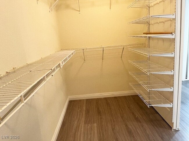 Building Photo - 16 Oak Hollow Ct