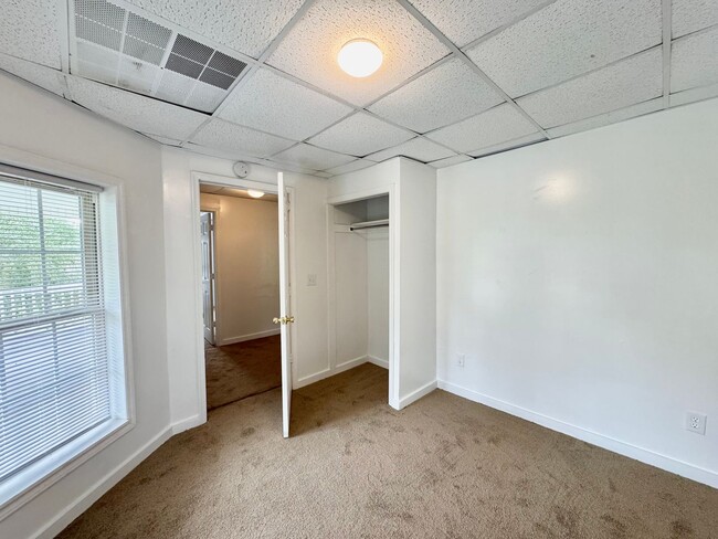 Building Photo - 1510 11th St