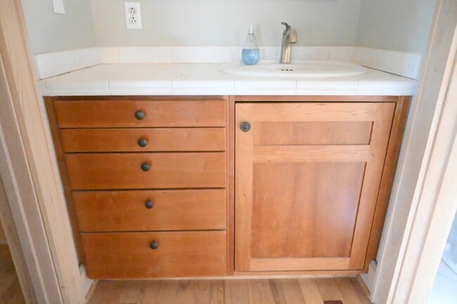 Building Photo - 1154 Cottage Rd