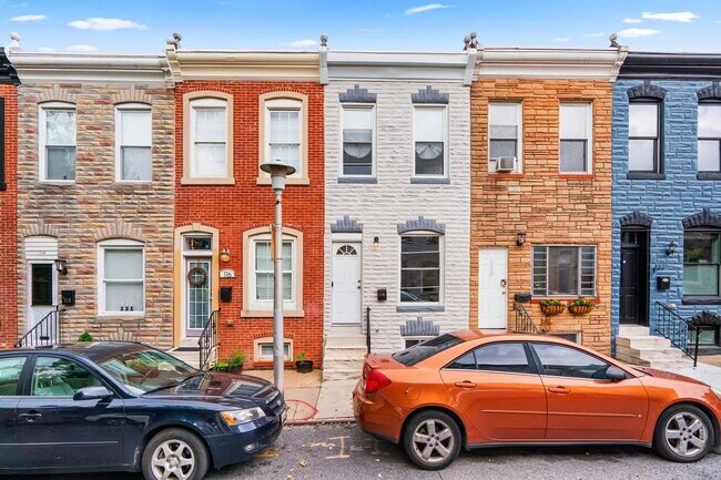 Building Photo - 118 N Curley St