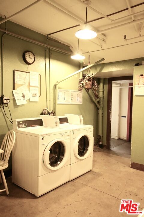 Building Photo - 2121 James M Wood Blvd