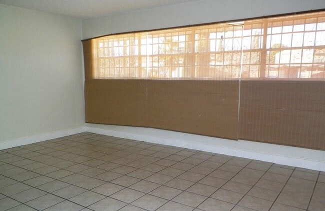 Building Photo - 9932 Agena Ln