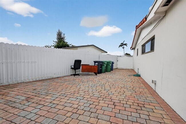 Building Photo - 17841 NW 84th Ct