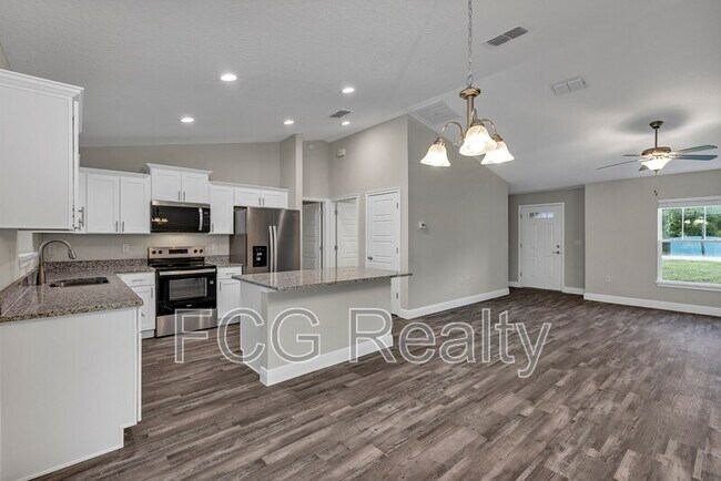 Building Photo - 4 Locust Drive Trail