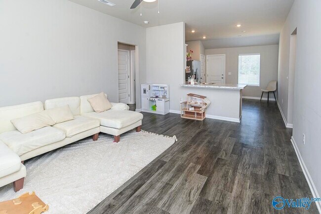 Building Photo - 110 Olde Hearth Rd