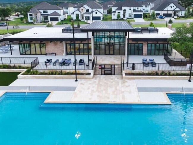 Building Photo - 4737 Modena Bay Bend