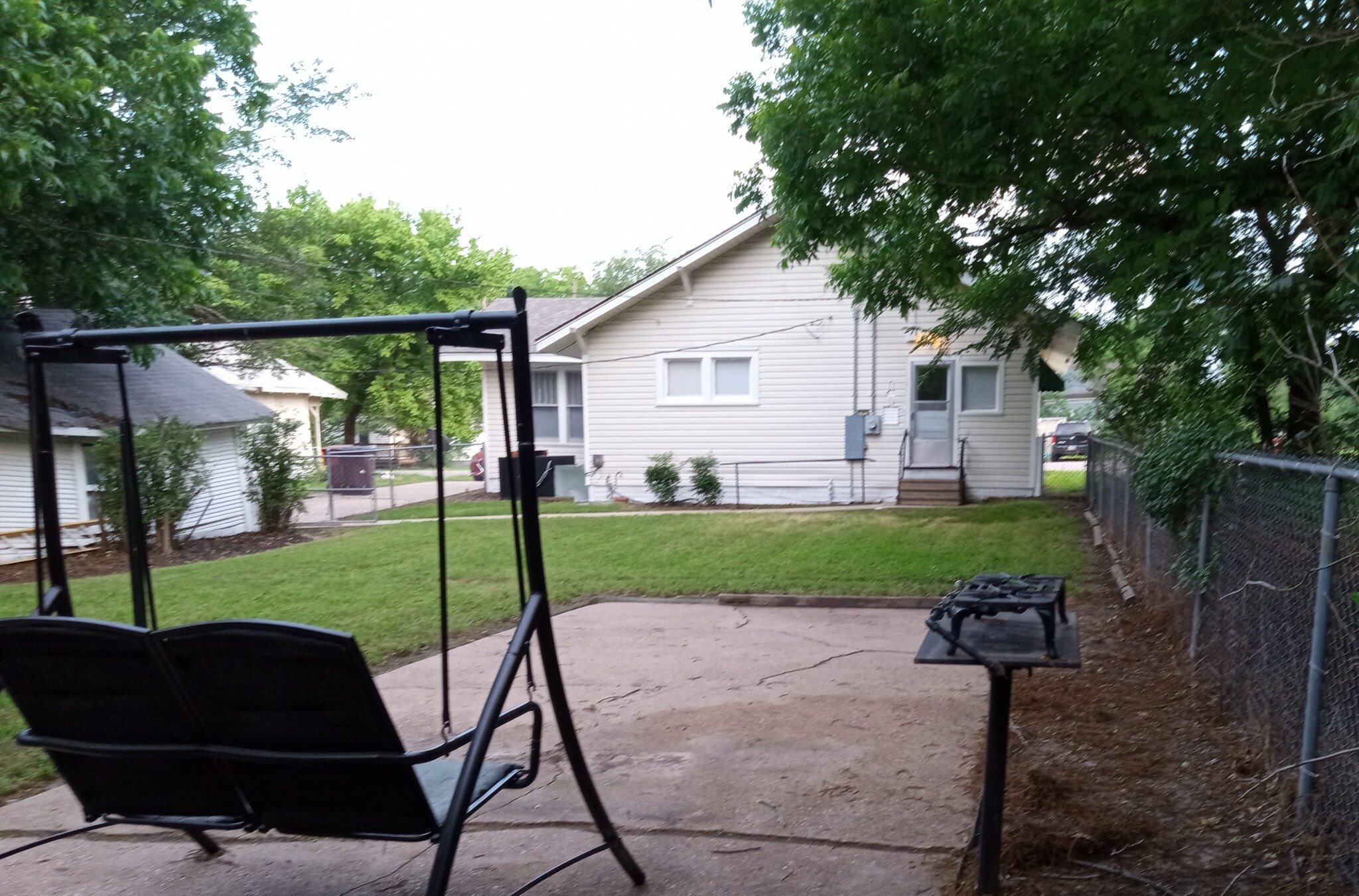 Building Photo - 516 Allen Ave