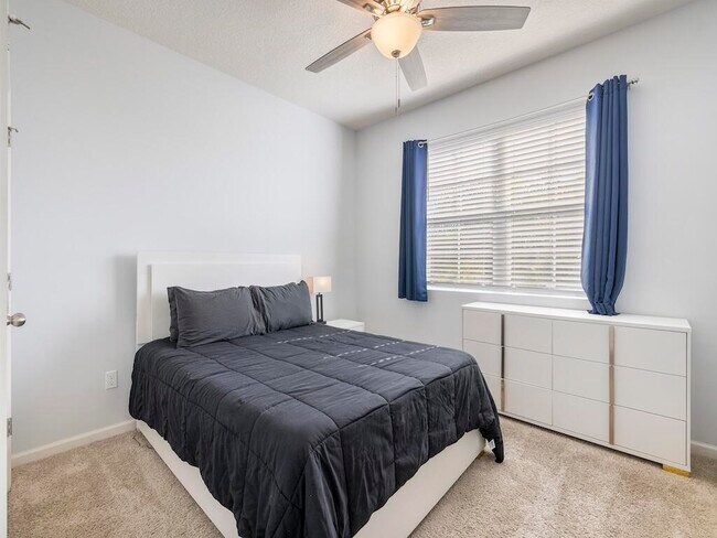 Building Photo - 12341 Arabella Dr