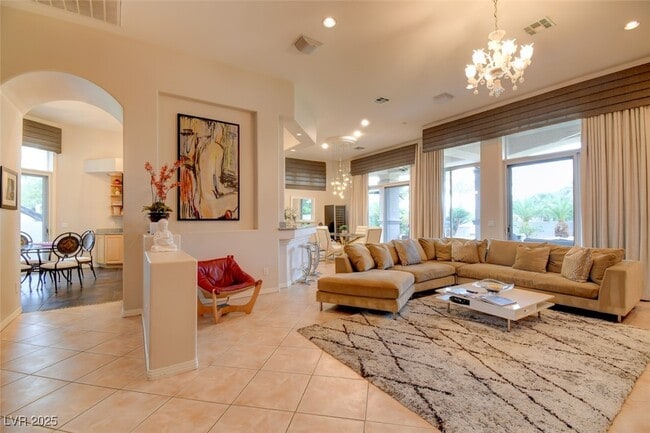 Building Photo - 304 Mesa Rim Ct