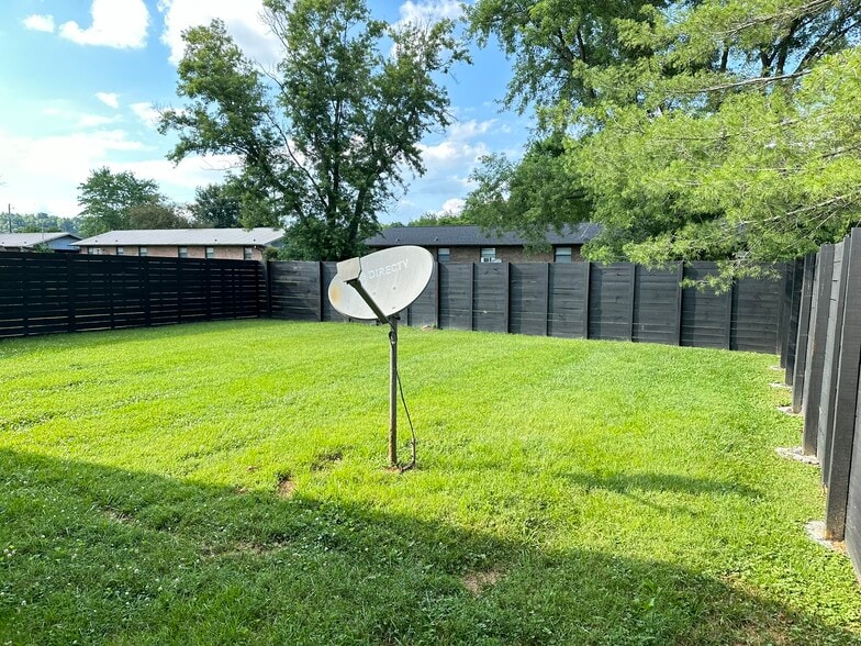 Building Photo - 1294 Old Newport Hwy