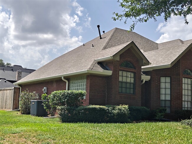 Building Photo - 3446 Mimosa Way