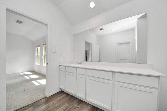 Building Photo - 1351 Antigua Dr