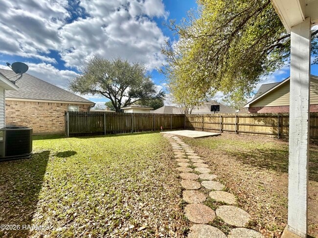 Building Photo - 109 Cheshire Cir