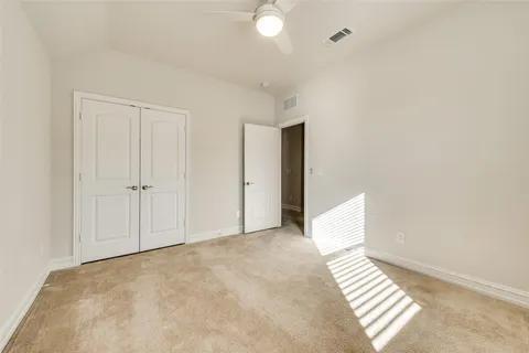 Building Photo - 421 Windward Dr