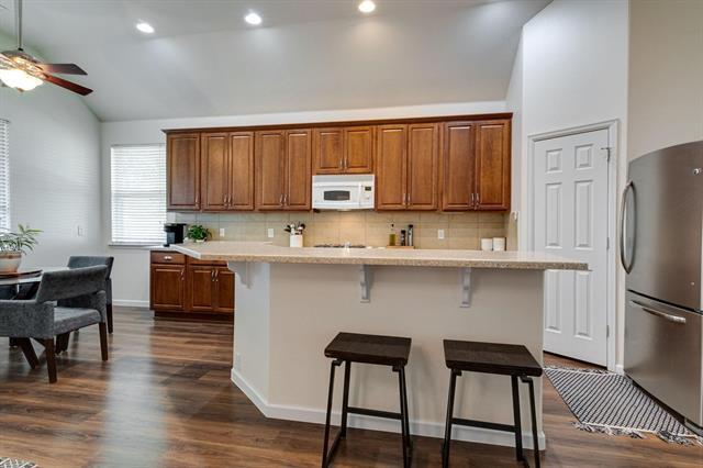 Building Photo - 1817 Clear Summit Ln