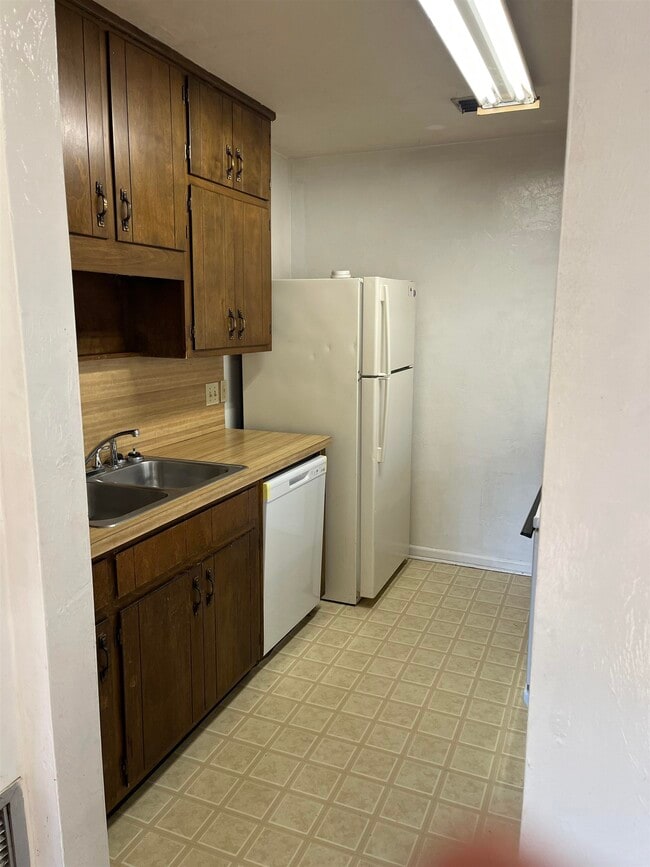 Building Photo - 2007 Bradford Ct