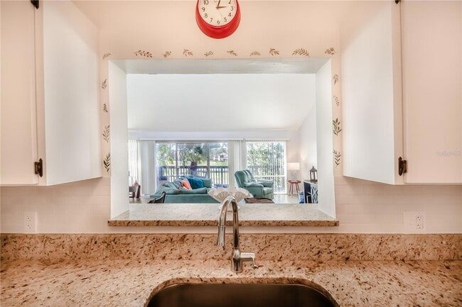 Building Photo - 722 White Pine Tree Rd