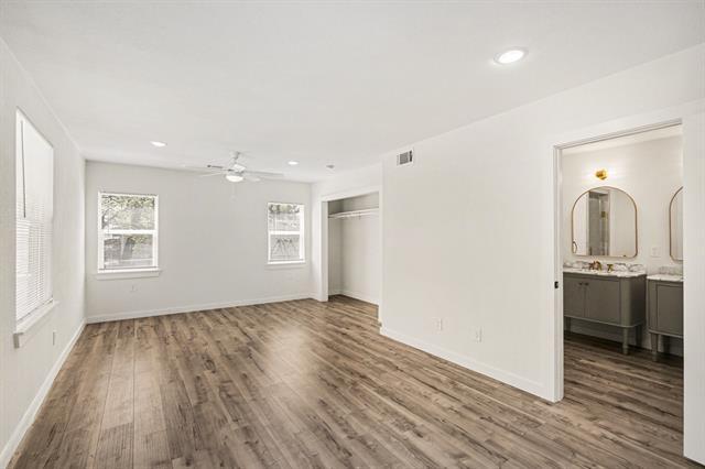 Building Photo - 5318 Trentman St