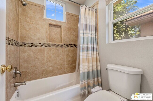 Building Photo - 50280 Spyglass Hill Dr