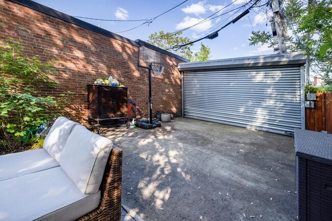 Building Photo - 3815 New Hampshire Ave