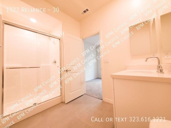 Building Photo - 1377 Reliance-30