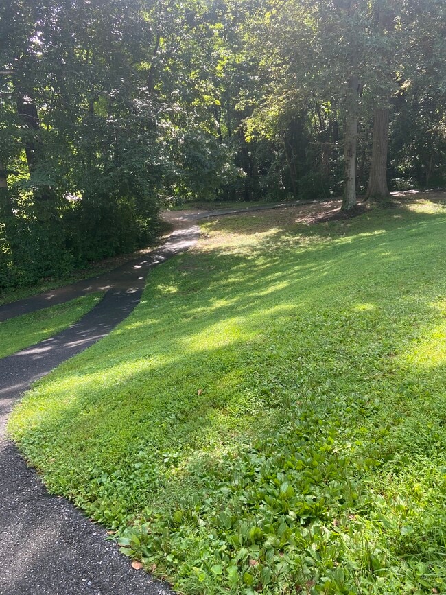 Building Photo - 14217 Ballinger Ter