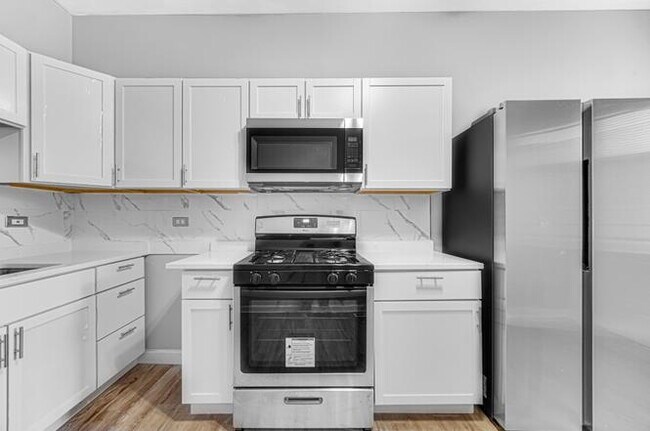 Building Photo - 6111 S Eberhart Ave
